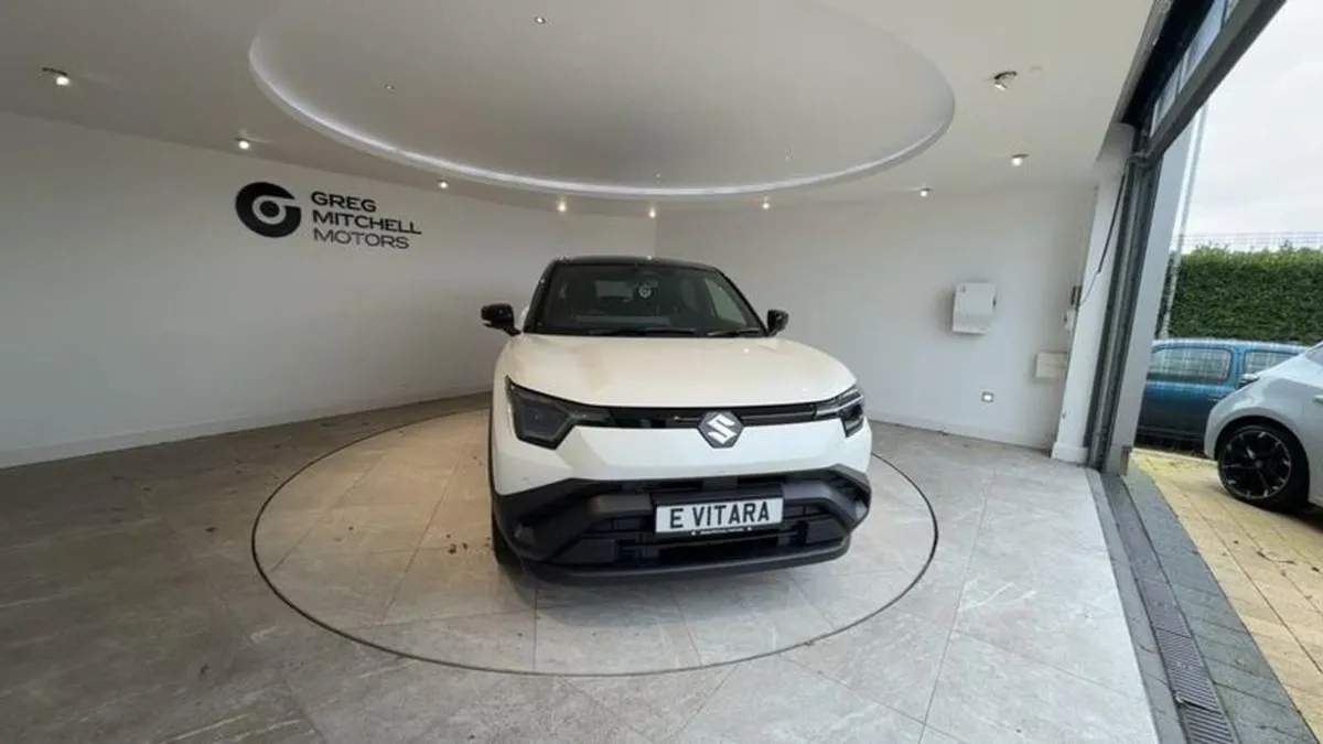 Suzuki Vitara 135kW Motion Allgrip-e 61kwh 5dr Au - Image 2