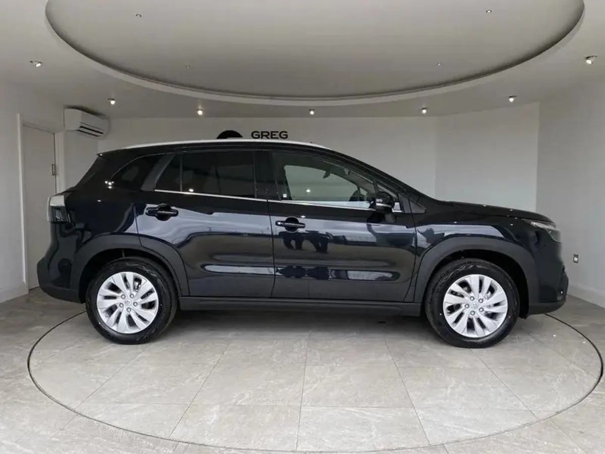 Suzuki S-CROSS 1.5 Hybrid Motion 5dr AGS - Image 4