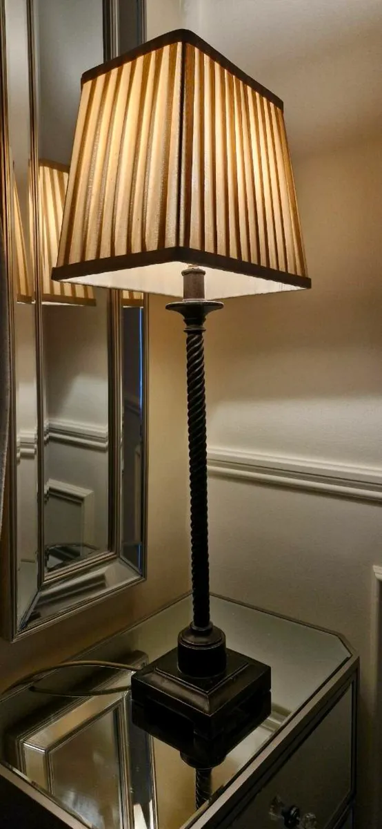 Bed side lamps
