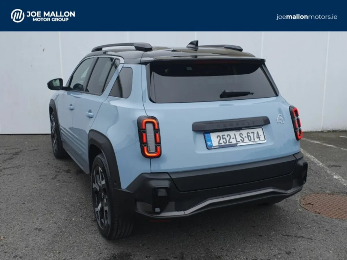 Renault 4 E-Tech Electric Techno 52KWH - Image 2