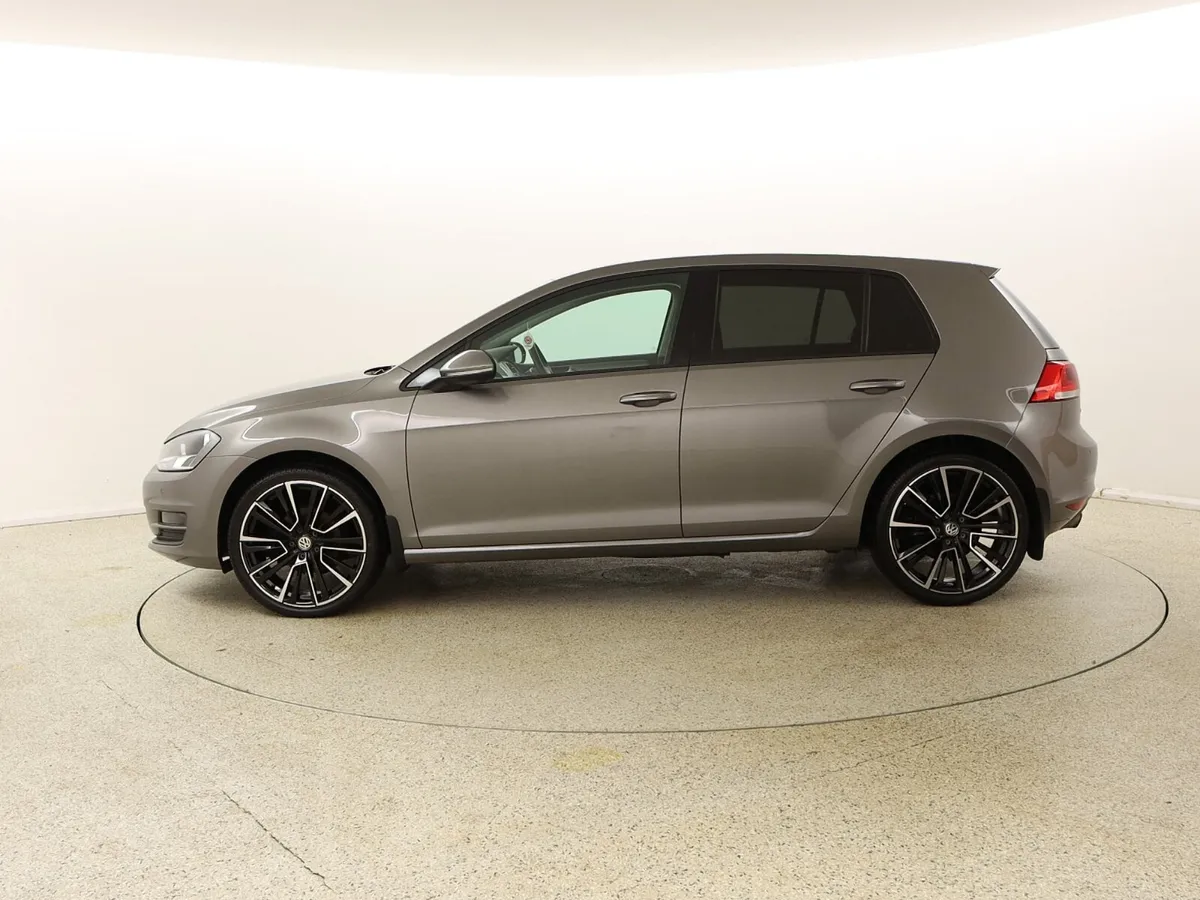 2016 Volkswagen Golf 1.6 TDI Match Edition 110 BHP - Image 4