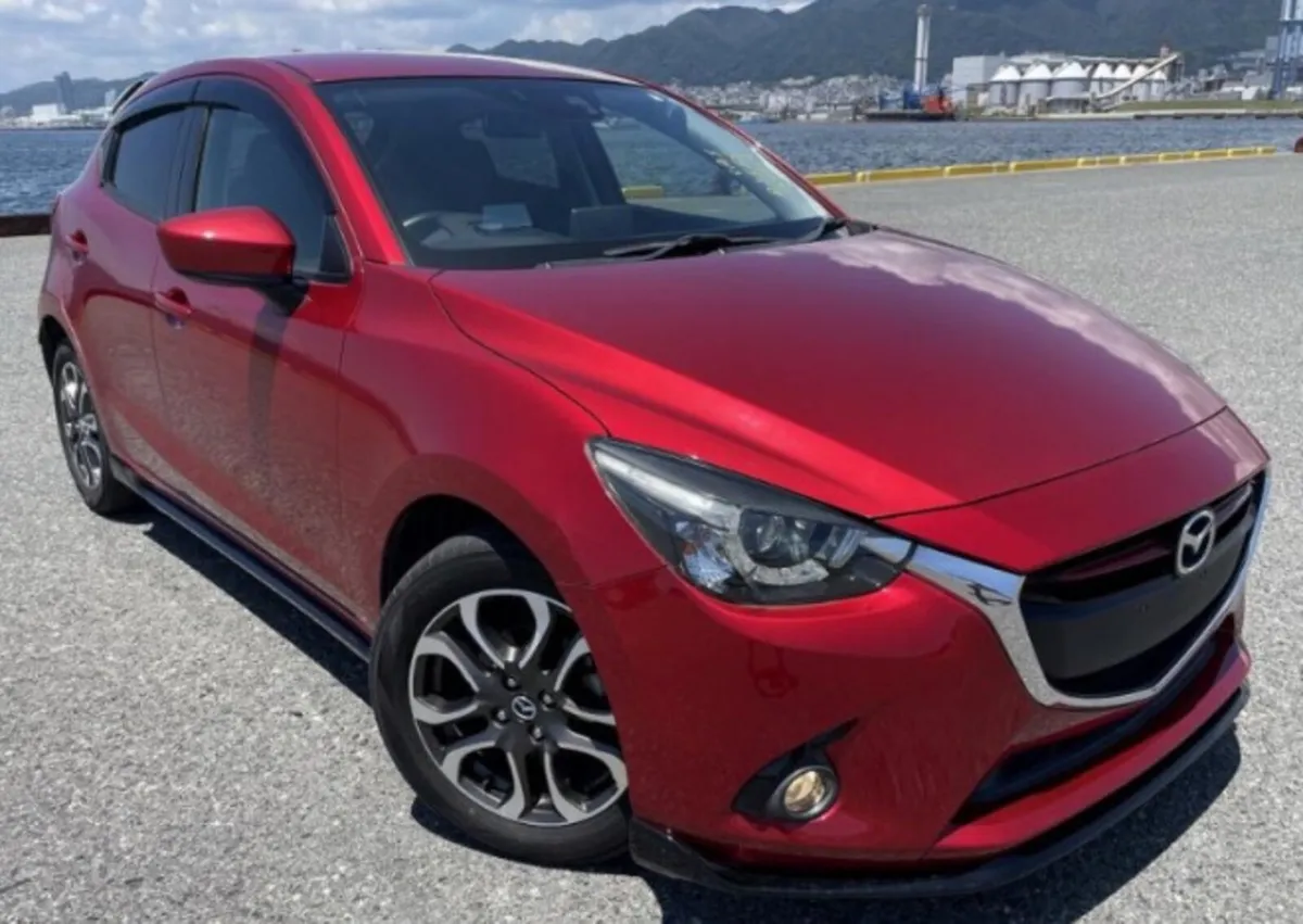 Mazda Demio 2 Breaking all Parts