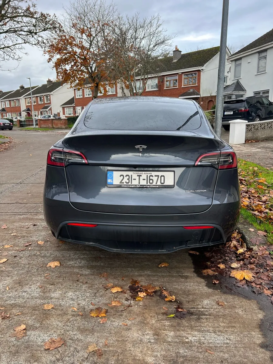 Tesla Model Y 2023 Dual-motor Long-Range AWD - Image 2