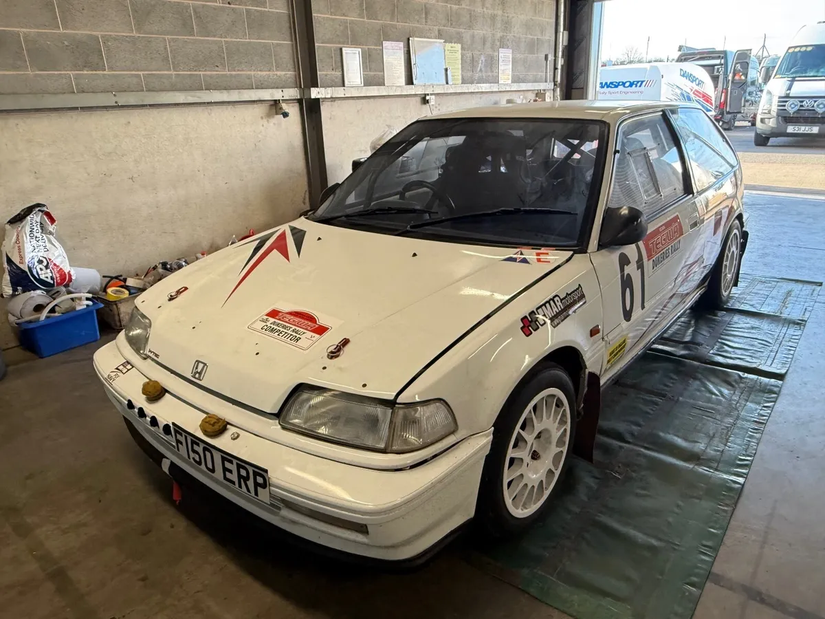 Honda Civic EF9 1.6 VTEC - Image 4