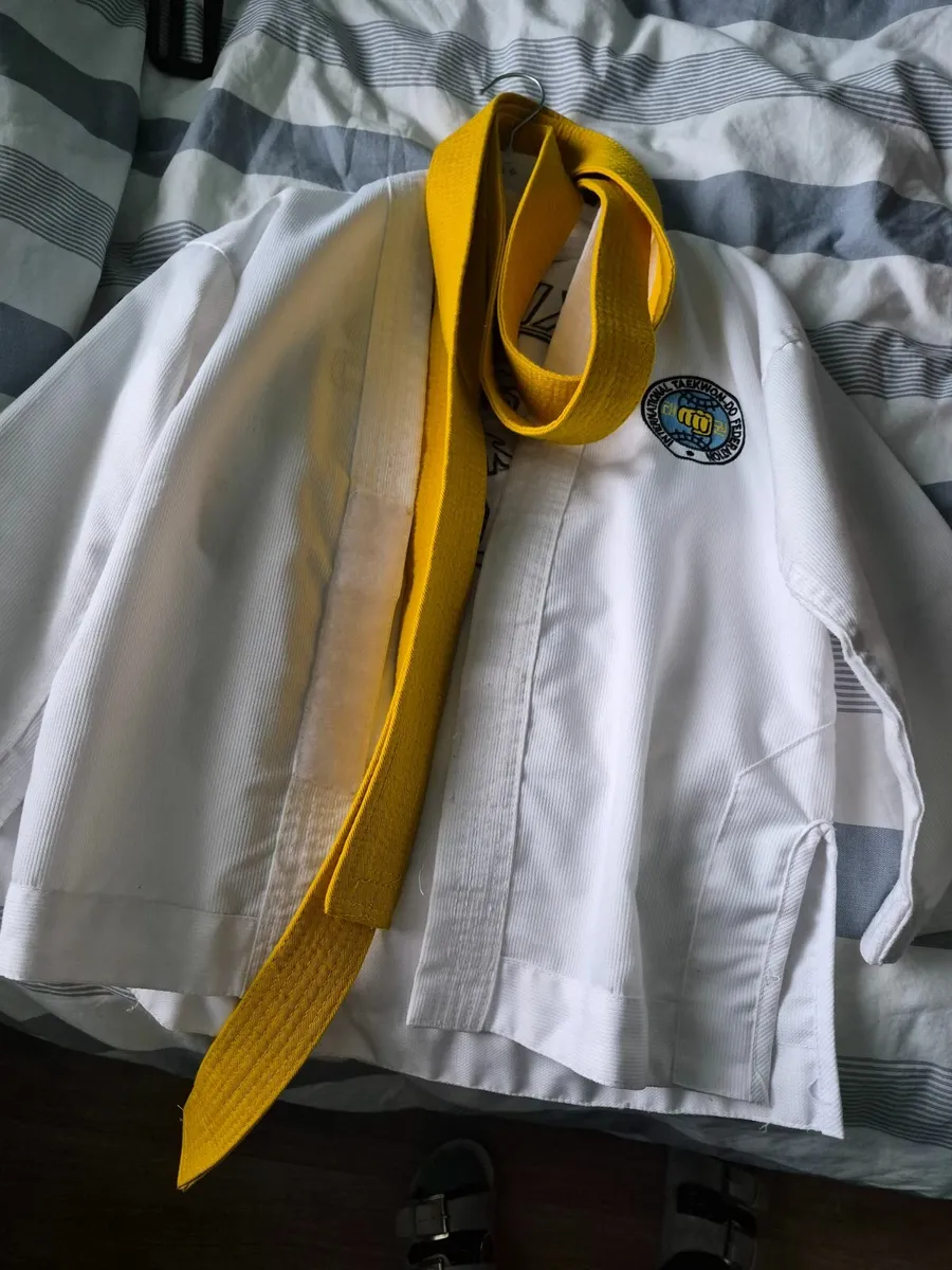 Taekwondo suit kids - Image 1