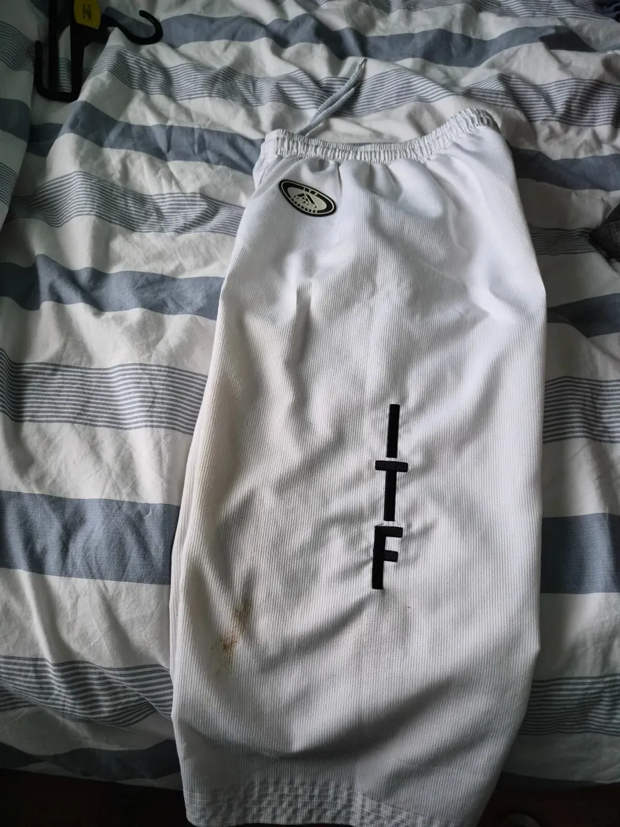 Taekwondo suit kids - Image 2