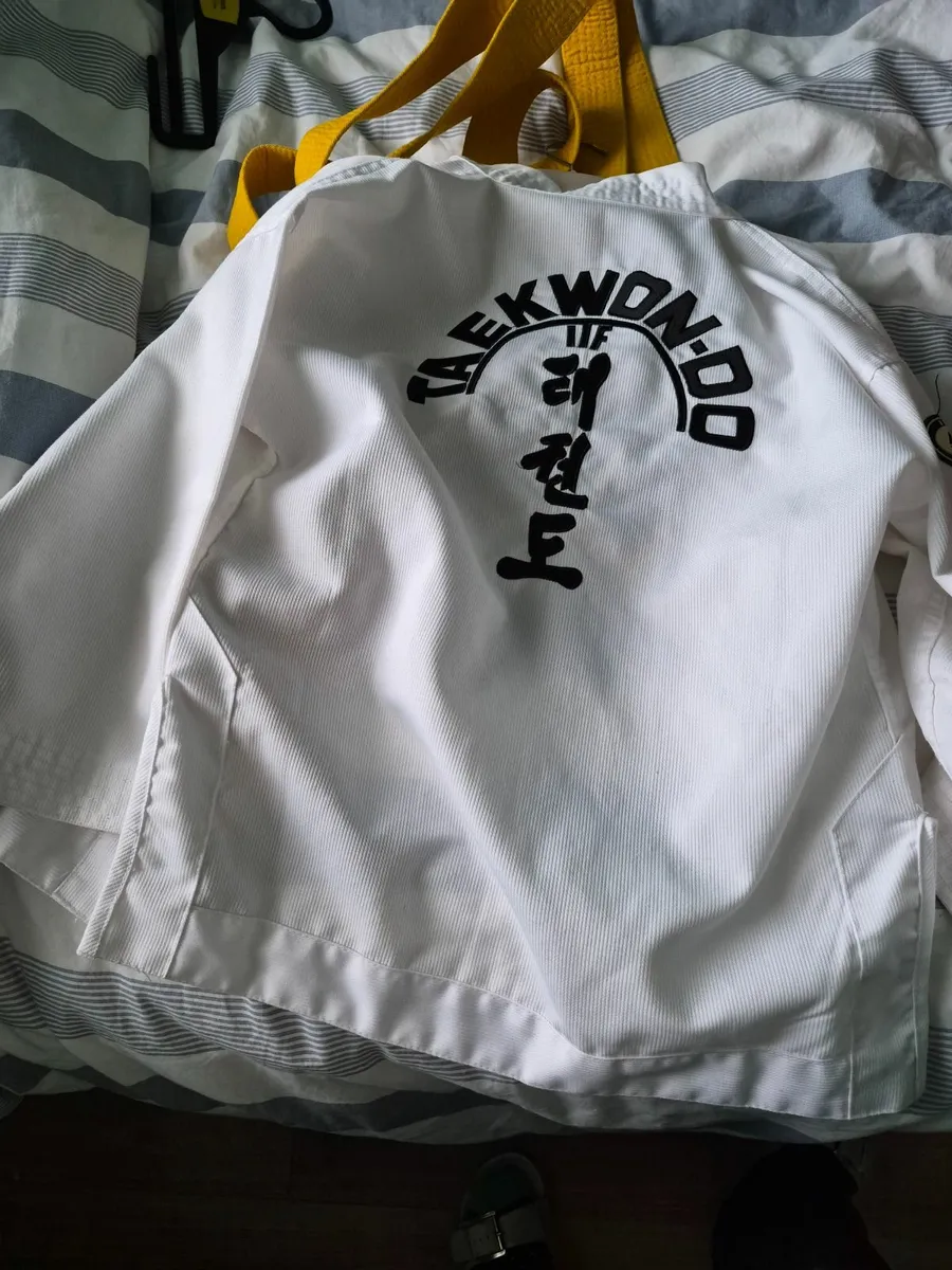 Taekwondo suit kids - Image 3