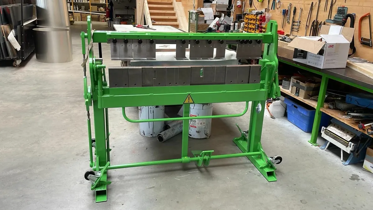 Segmented sheet metal folder 1,25m or 1,4m - Image 1