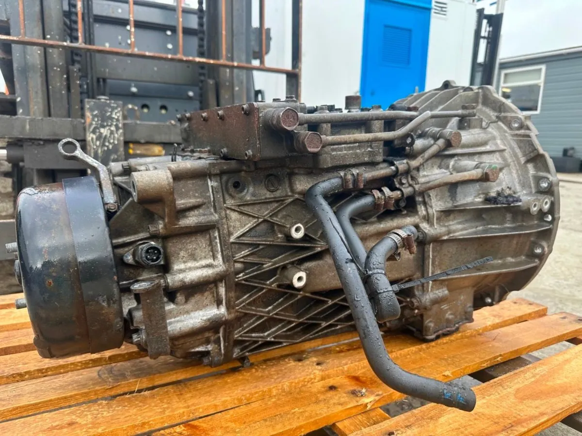 2016 MITSUBISHI CANTER AUTO GEARBOX - Image 3