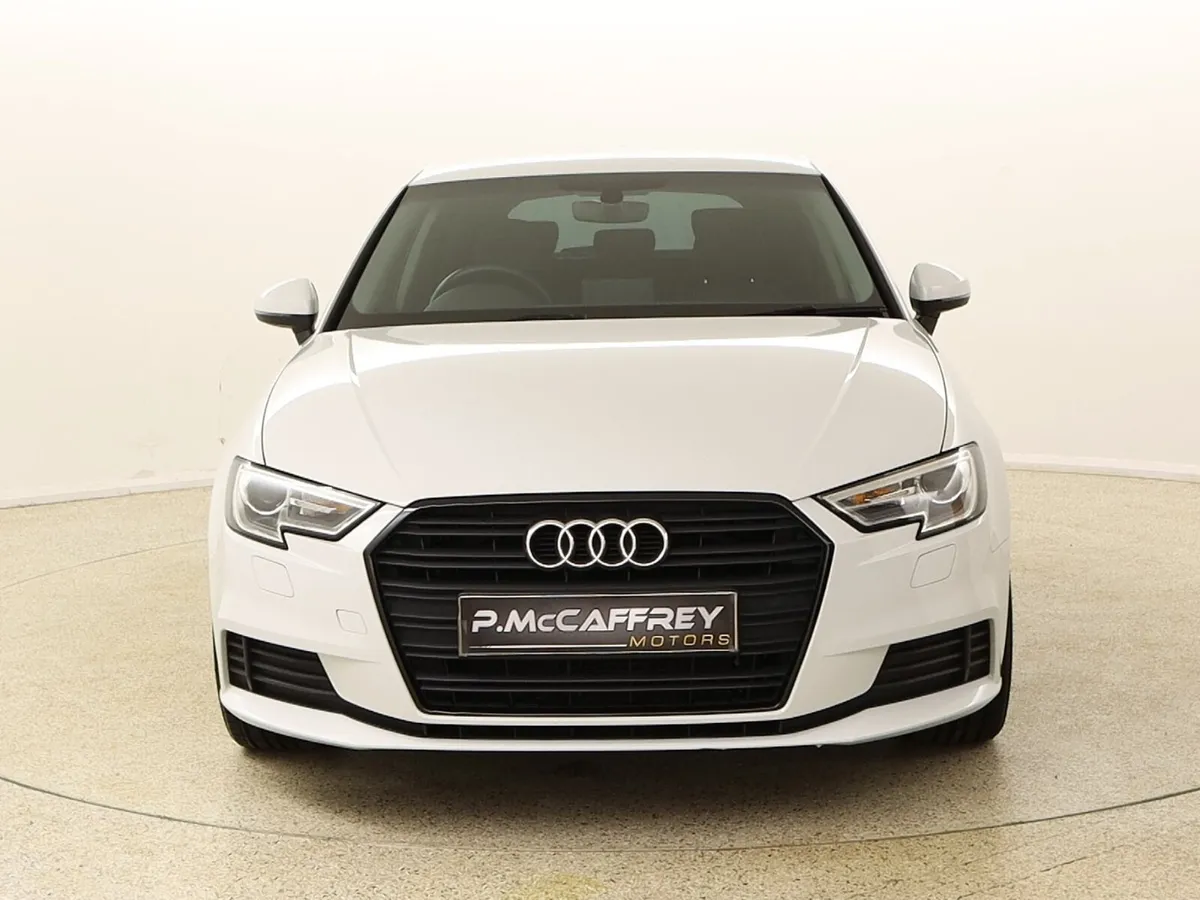 2018 Audi A3 1.6 TDI 116PS SE S-TRONIC AUTO BLACK - Image 2