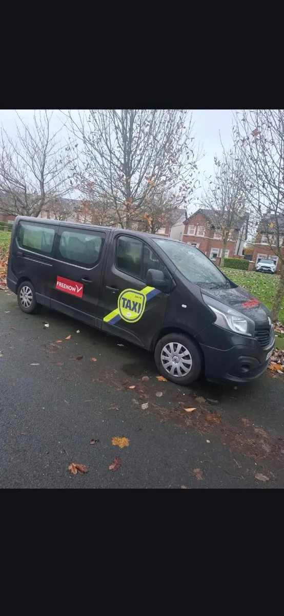 Renault traffic 8 seater - Image 3