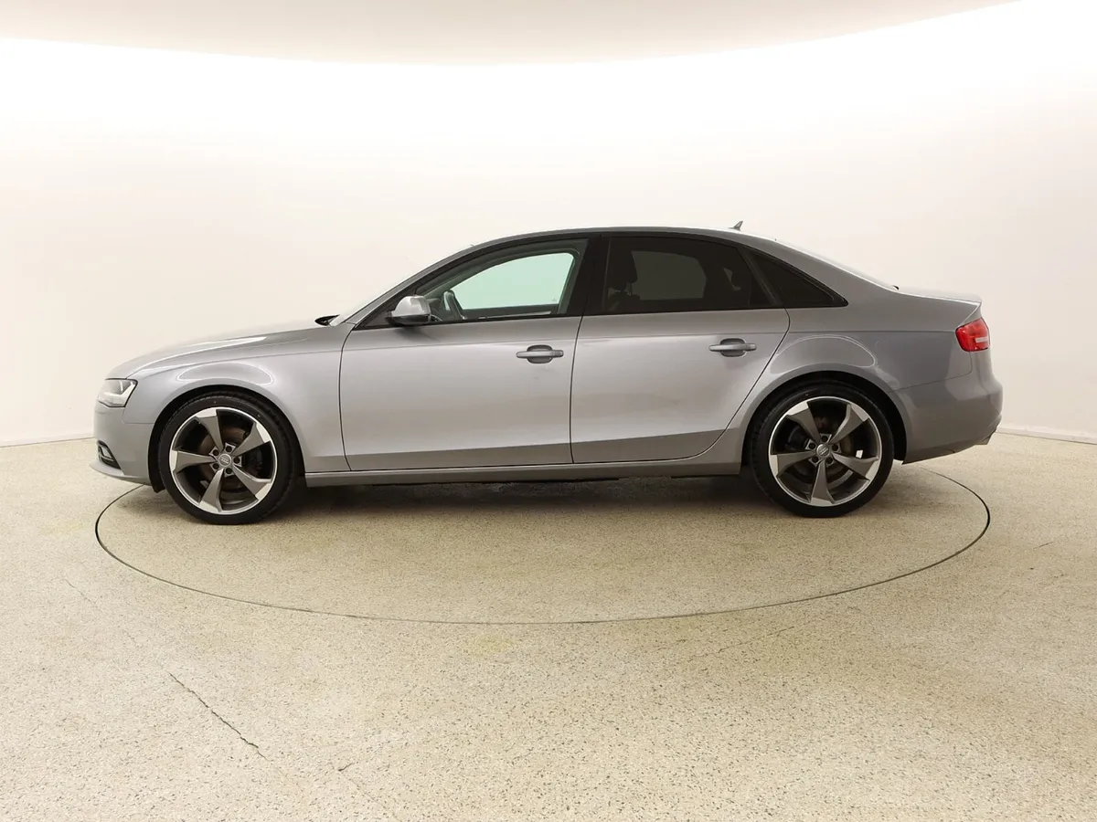 2015 AUDI A4 2.0 TDI ULTRA SE 163PS BLACK EDITION - Image 4