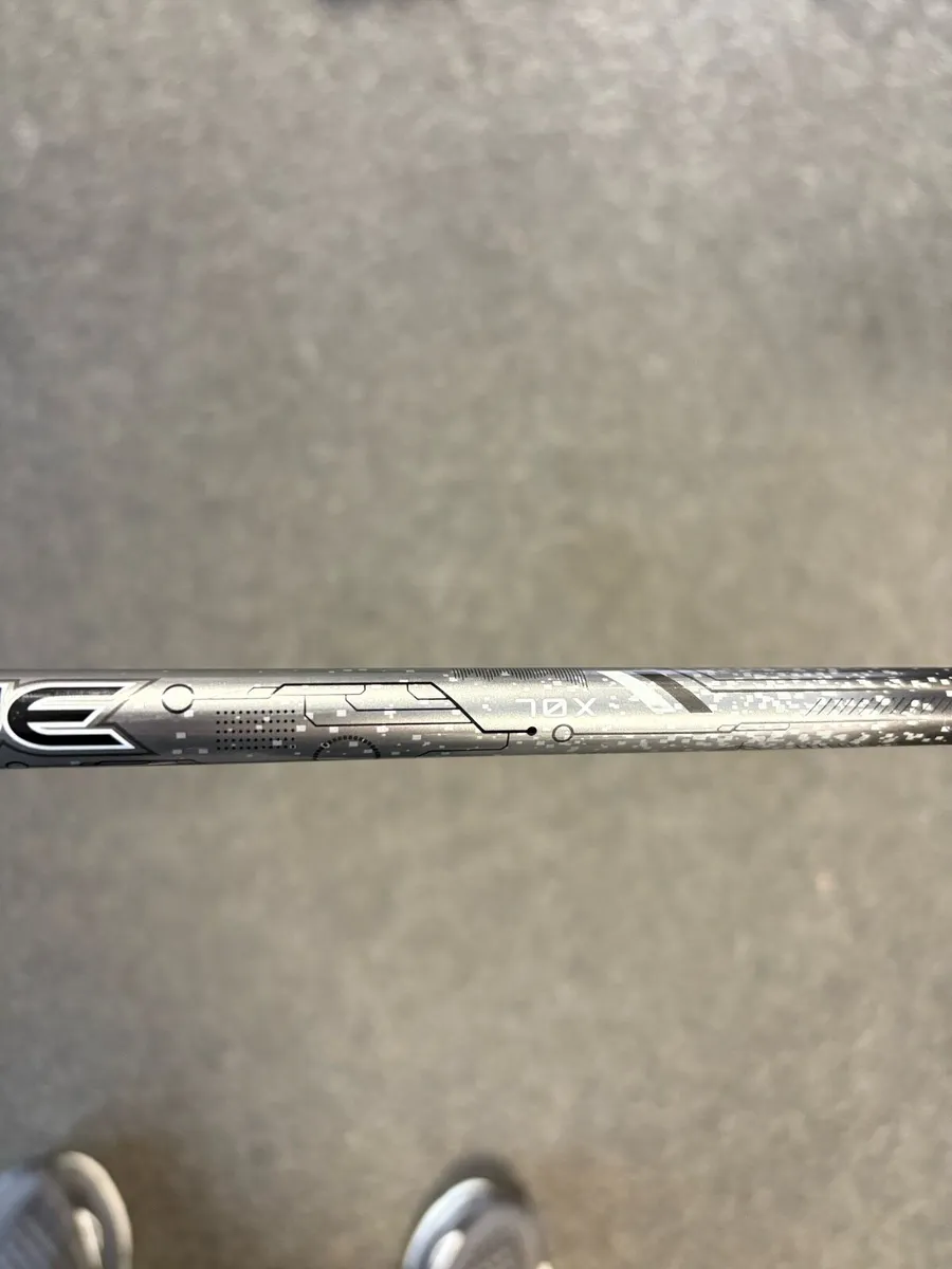 Taylormade Rogue Driver shaft (70X) - Image 2