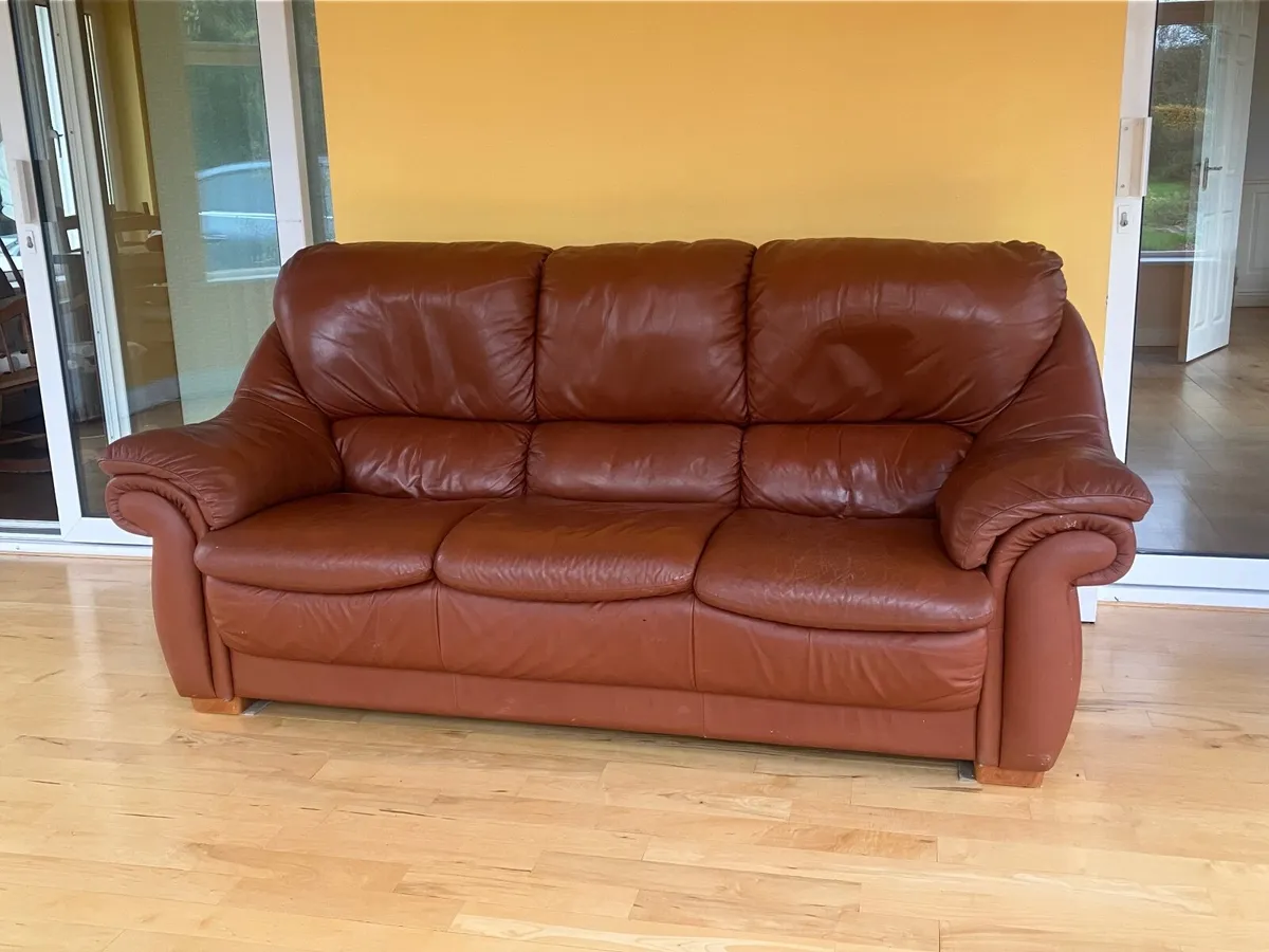 3 piece suit - Image 1