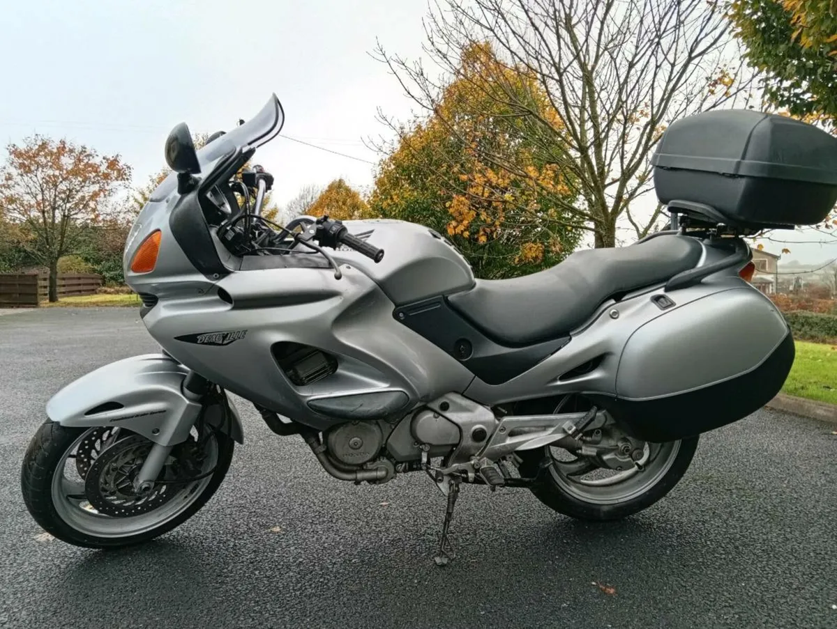 Honda  deauville 650 - Image 1