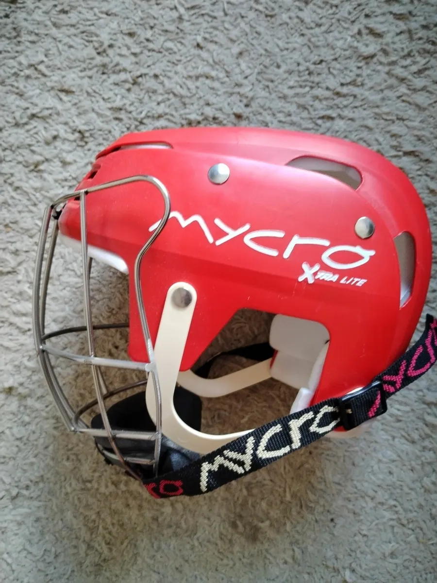 Hurling Helmet - Image 3