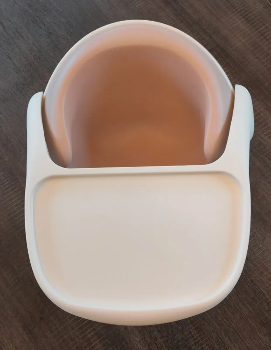 Babies Snug Floor Seat with Activity Tray and toys - Image 3