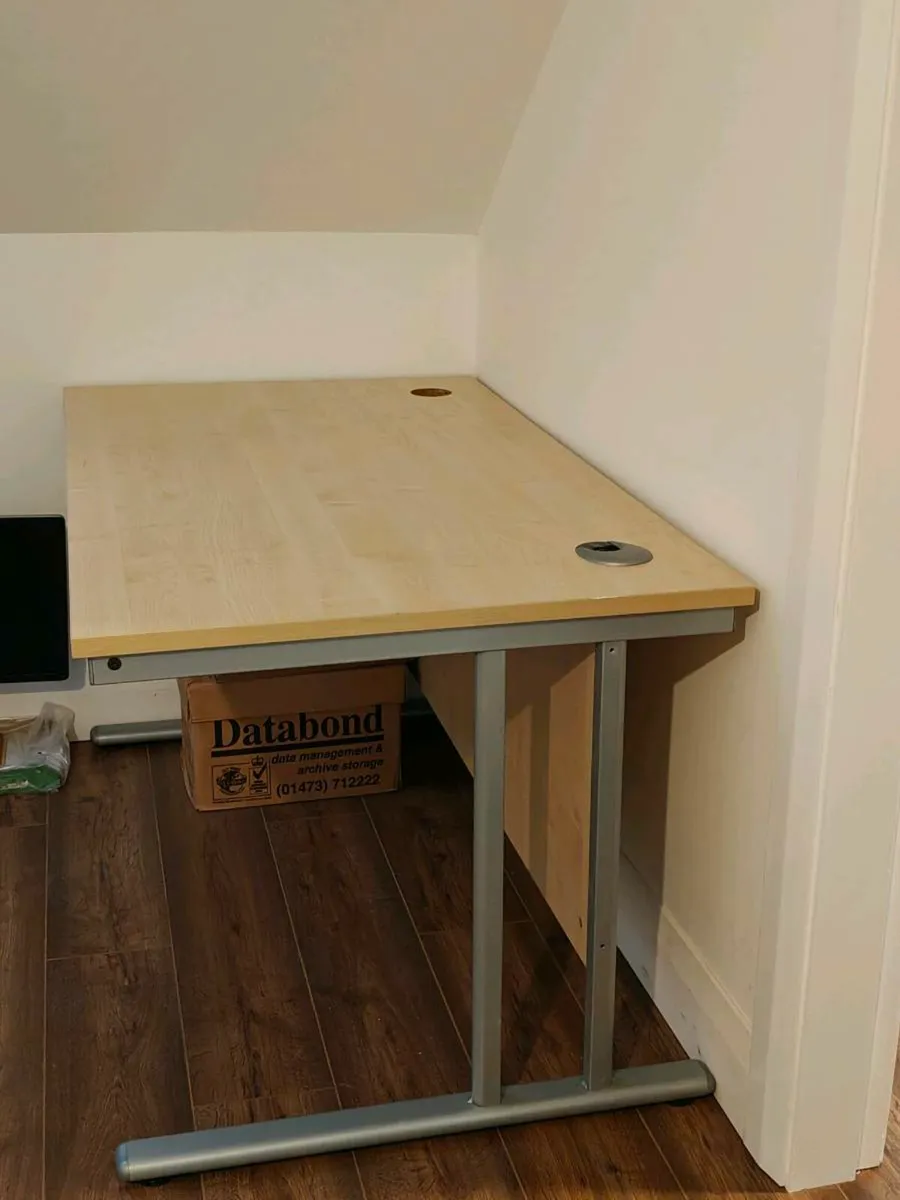 Office Desks choice of 2 - Image 4