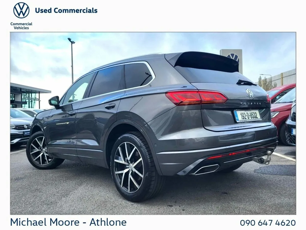 Volkswagen Touareg COMMERCIAL DESIGN R-LINE 3.0 TD - Image 3