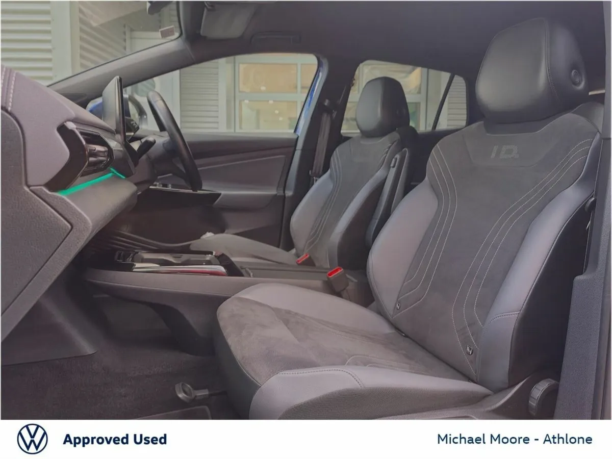 Volkswagen ID.4 LIFE DX 77kWh 174BHP - Image 4