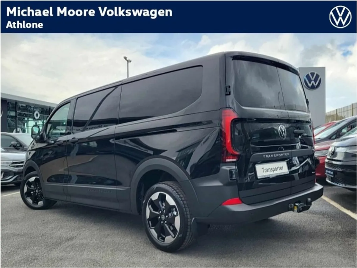 Volkswagen Transporter 4MOTION PANAMERICANA 30 LWB - Image 3