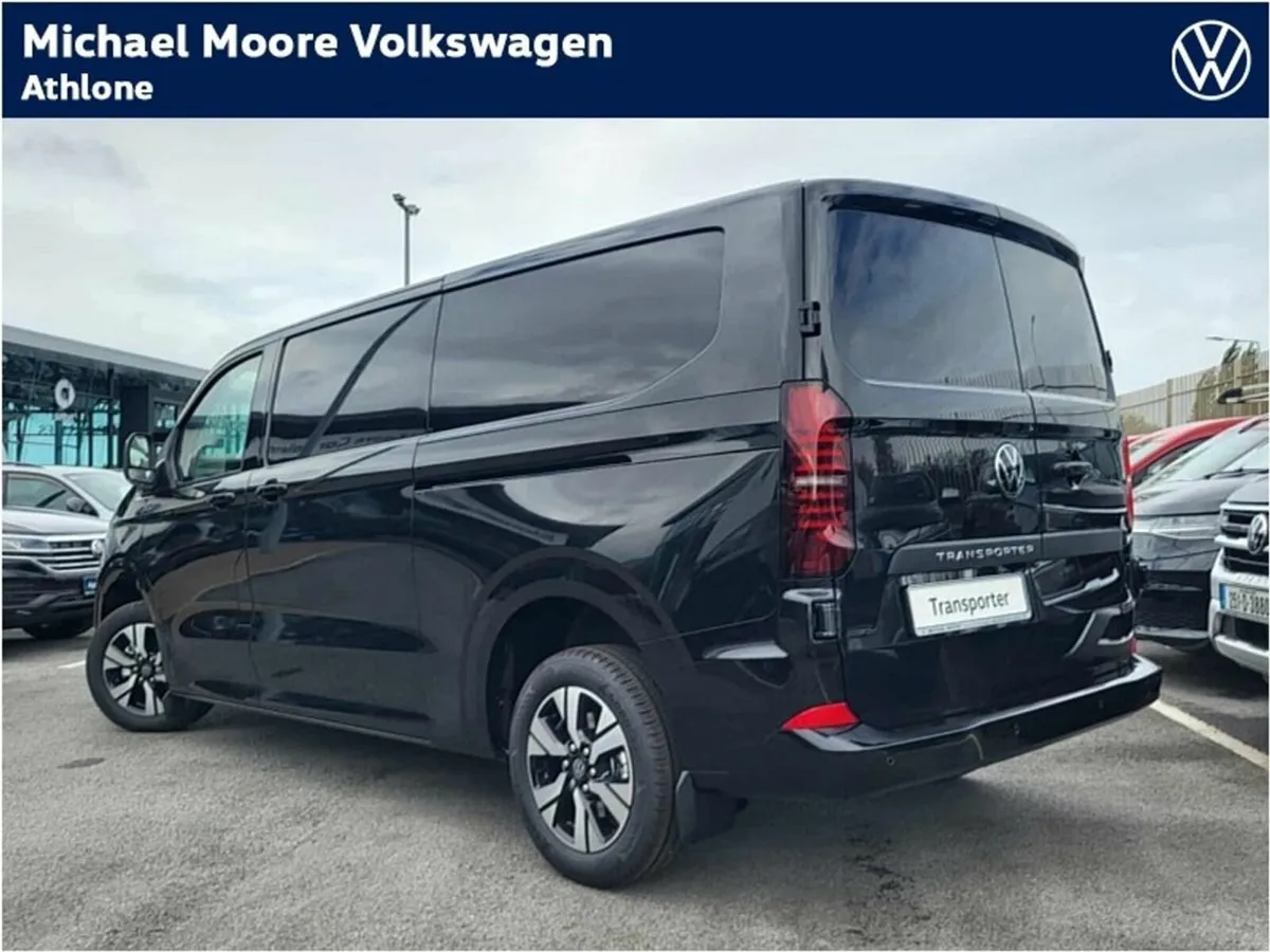 Volkswagen Transporter HIGHLINE 30LWB 2.0 TDI 150B - Image 3