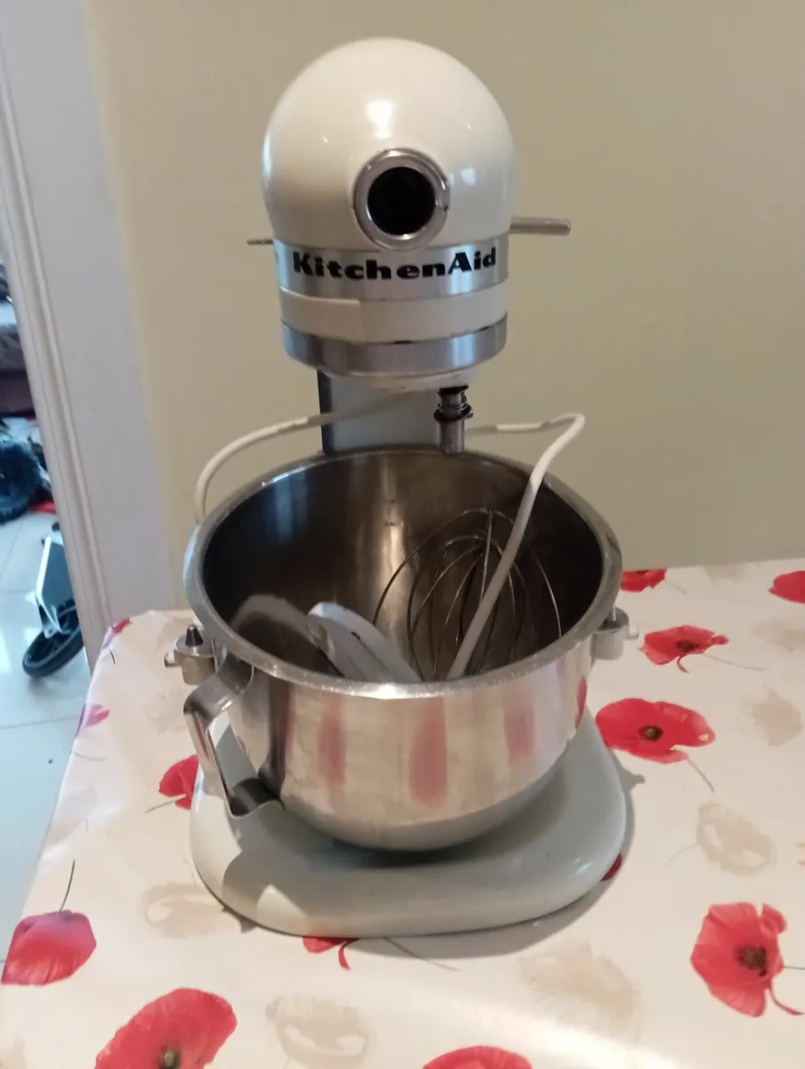 Kitchen aid heavy duty mixer - Image 1