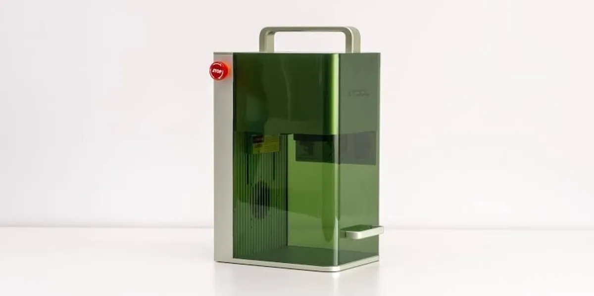xTool F1 dual laser engraver - Image 1