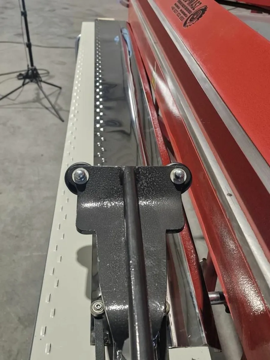 sheet metal perforating device, sheet metal folder - Image 4