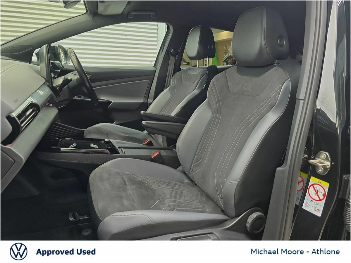 Volkswagen ID.5 BUSINESS 77kWh 174BHP - Image 4