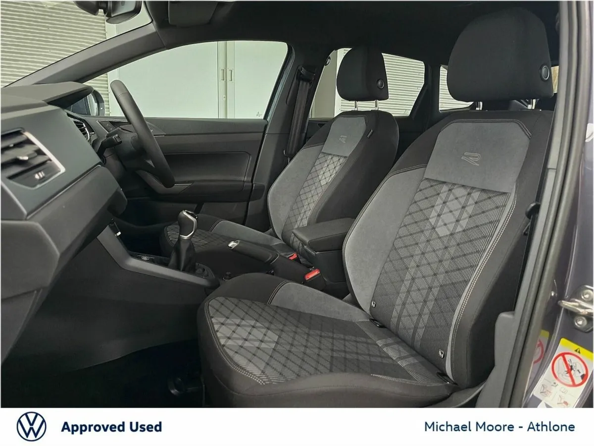 Volkswagen Taigo 1.0 TSI 115BHP M6F R-LINE 75 - Image 4