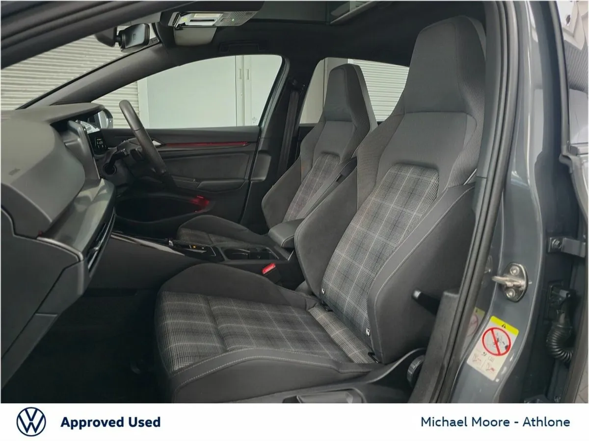 Volkswagen Golf GTD 2.0 TDI 200 BHP DSG (sunroof) - Image 4