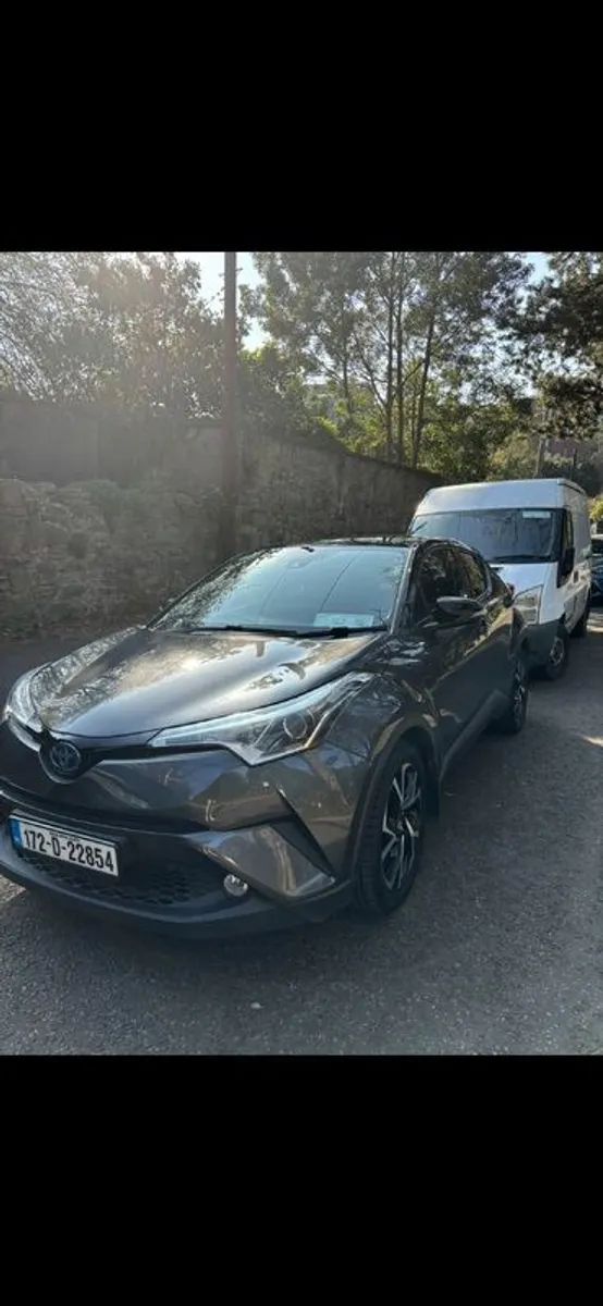 2017 Toyota C-hr - Image 1