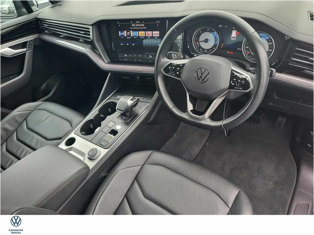 Volkswagen Touareg COMMERCIAL 3.0 TDI 4MOTION 231B - Image 2