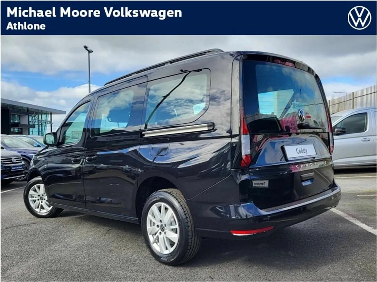 Volkswagen Caddy Maxi Life LIFE 2.0 TDI 122BHP A7F - Image 3