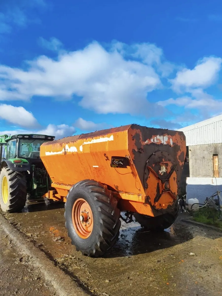 Muckspreader - Image 1