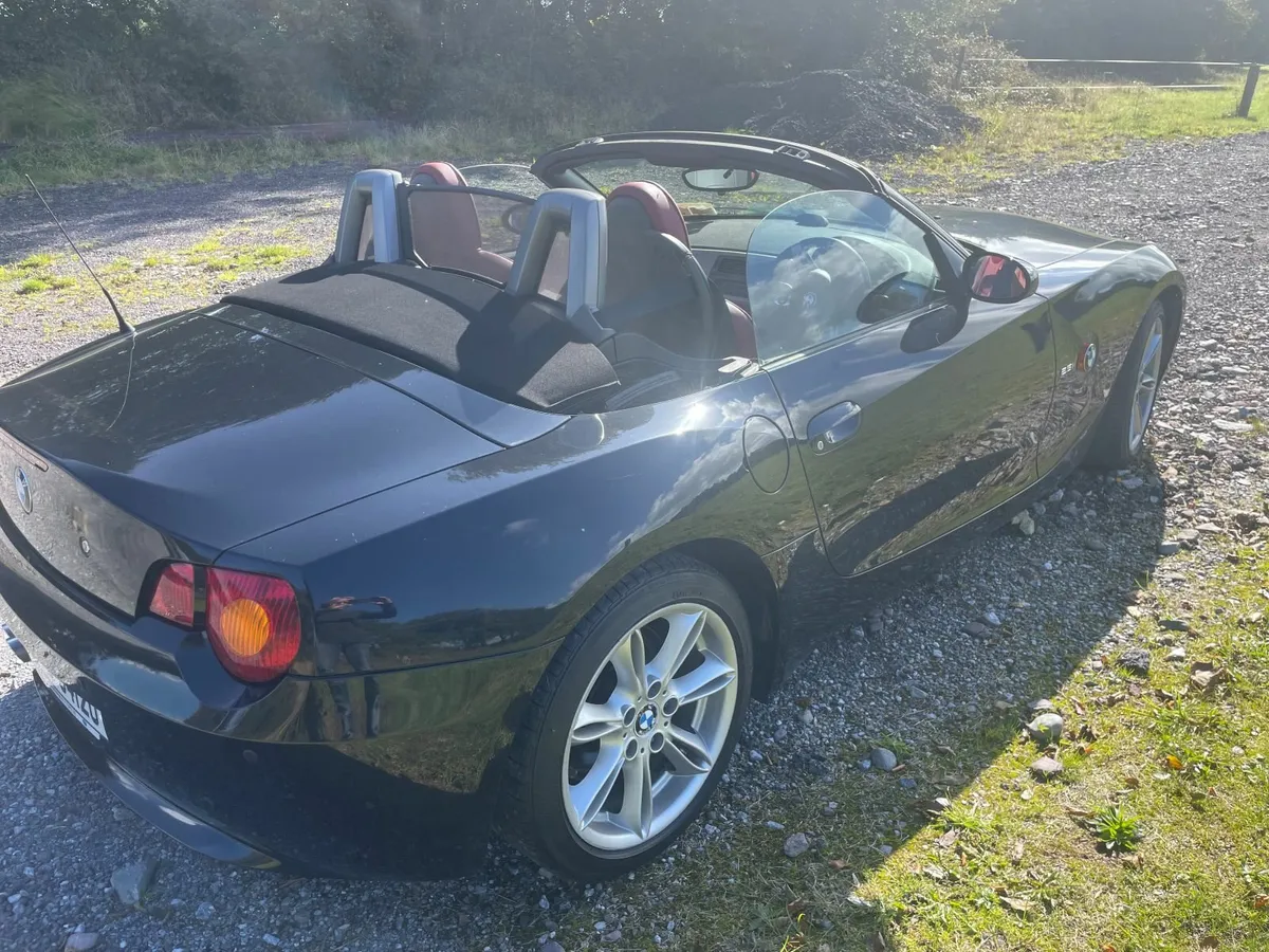 BMW Z4 2004 - Image 3