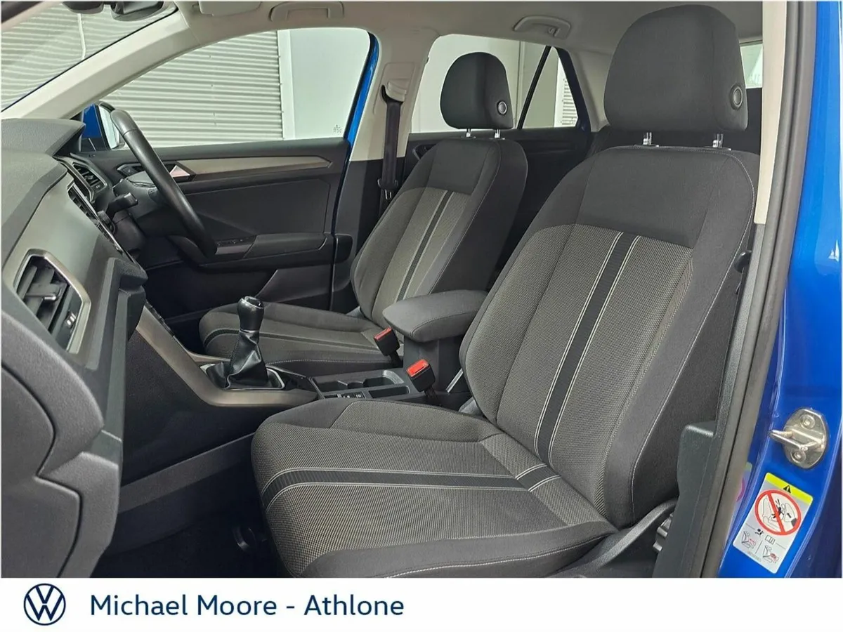 Volkswagen T-Roc 1.0 TSI 115bhp Design - Image 4