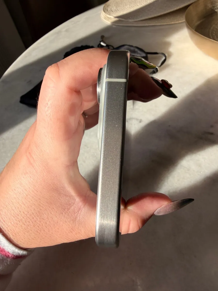 Iphone 15 PRO Max 256G eSim only - Image 3