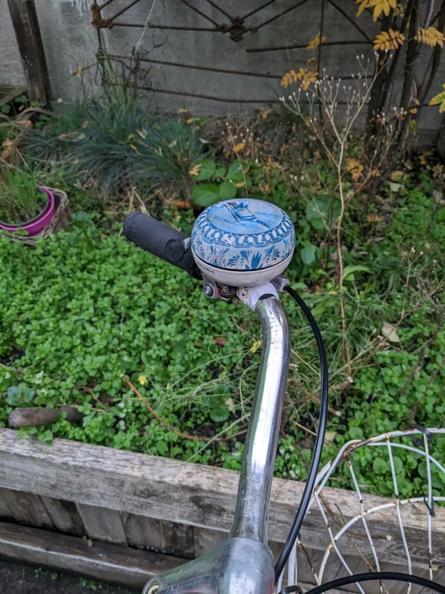 Woman's city bike - Image 3