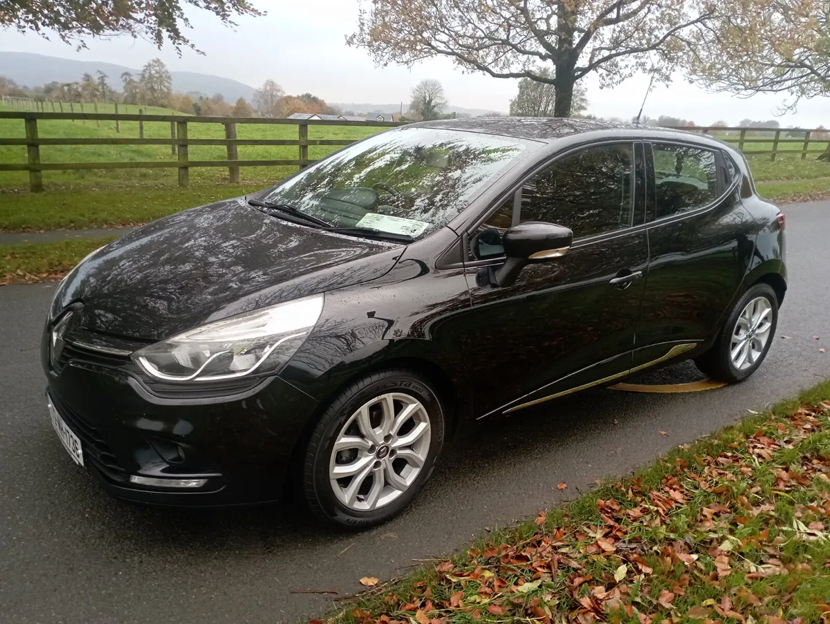 ~Renault Clio ~ - Image 2