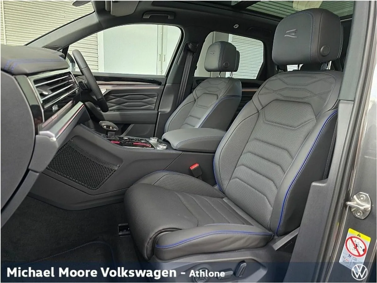 Volkswagen Touareg TOUAREG R 3.0 TSI PHEV 462HP (s - Image 4