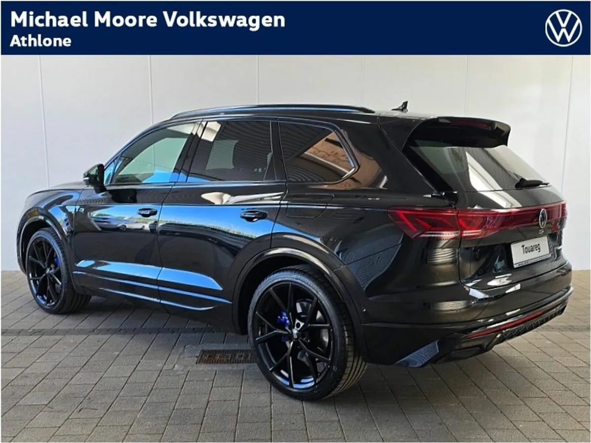 Volkswagen Touareg TOUAREG R 3.0 TSI PHEV 462HP - Image 3