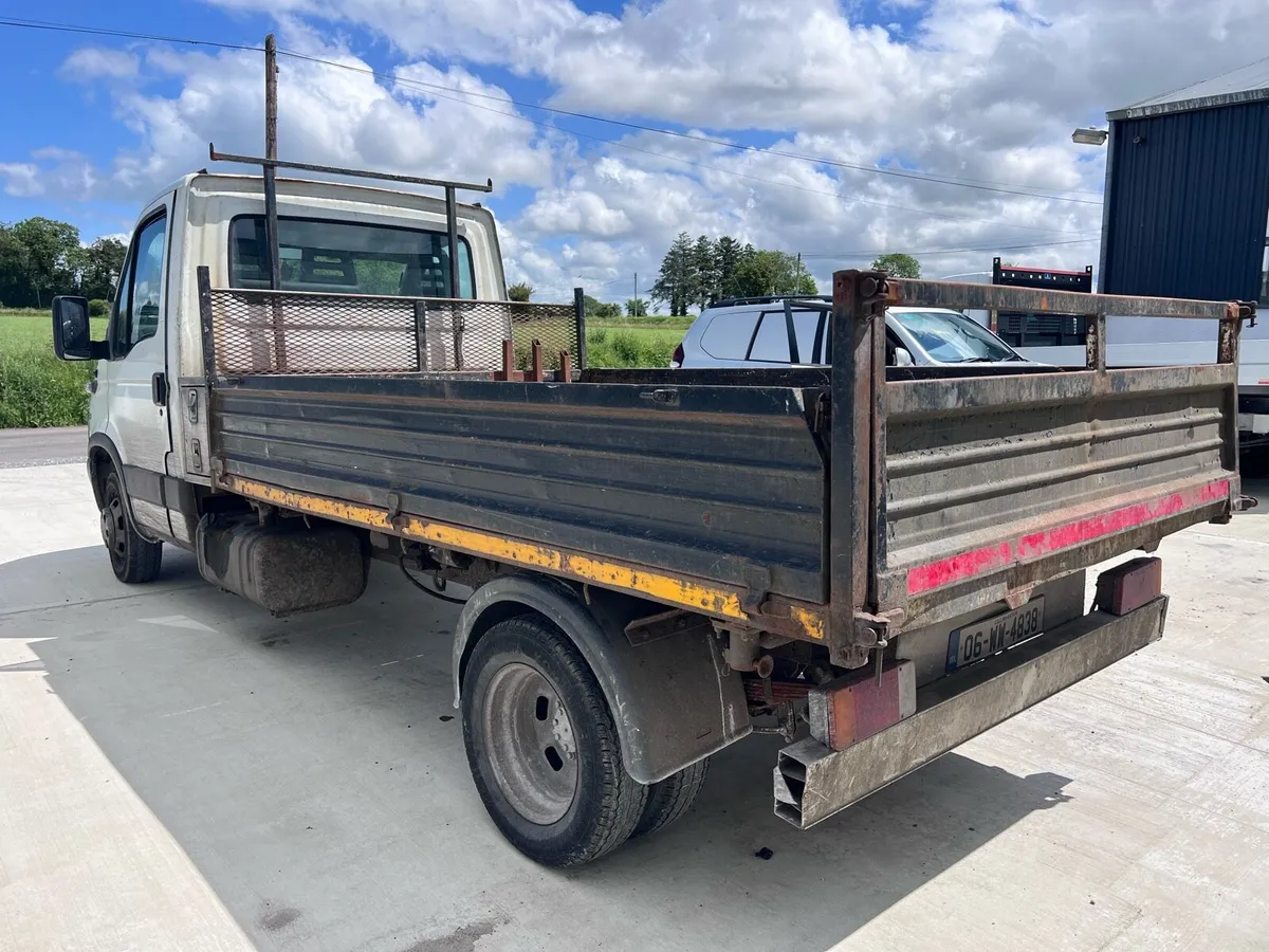 Iveco 35C12 Tipper - Image 3