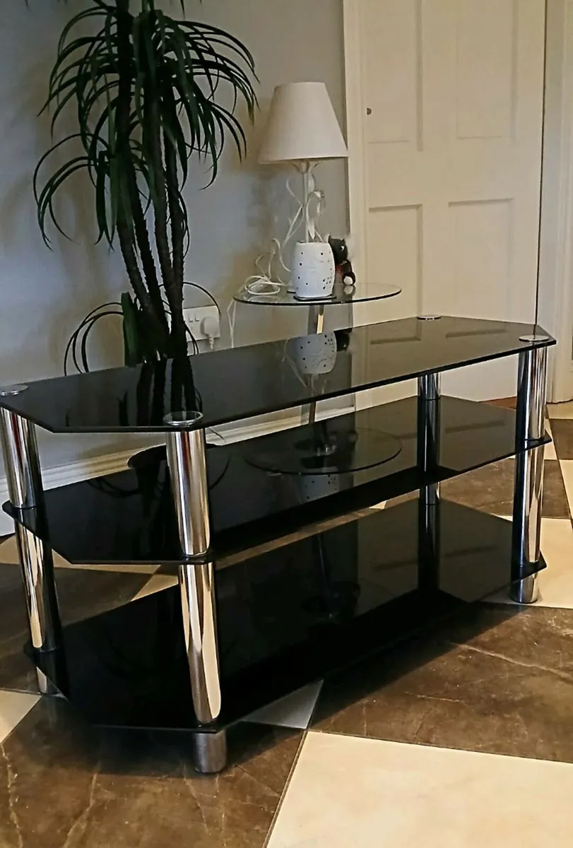 Large glass corner TV table. - Image 1