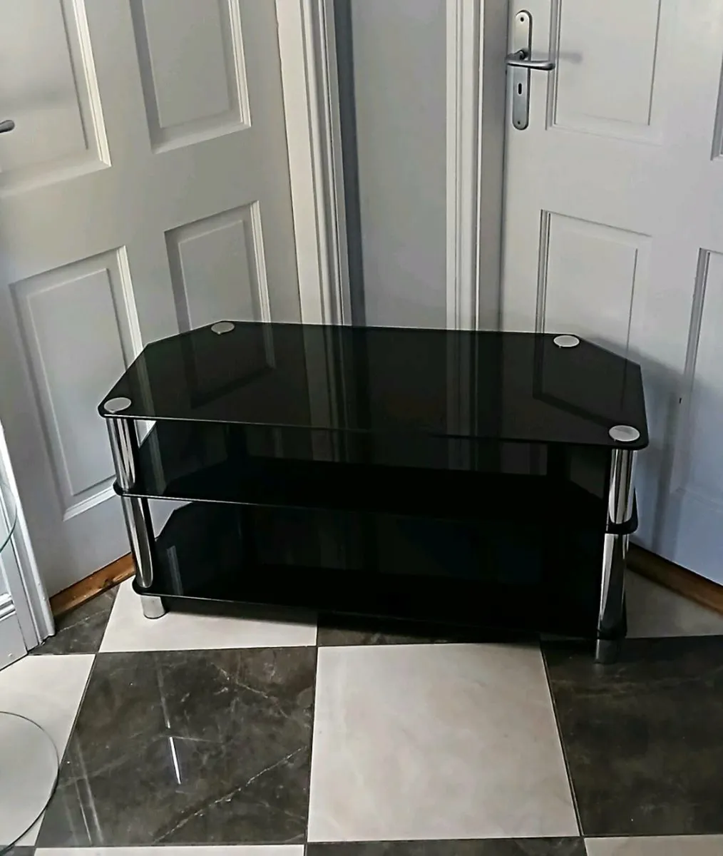 Large glass corner TV table. - Image 3