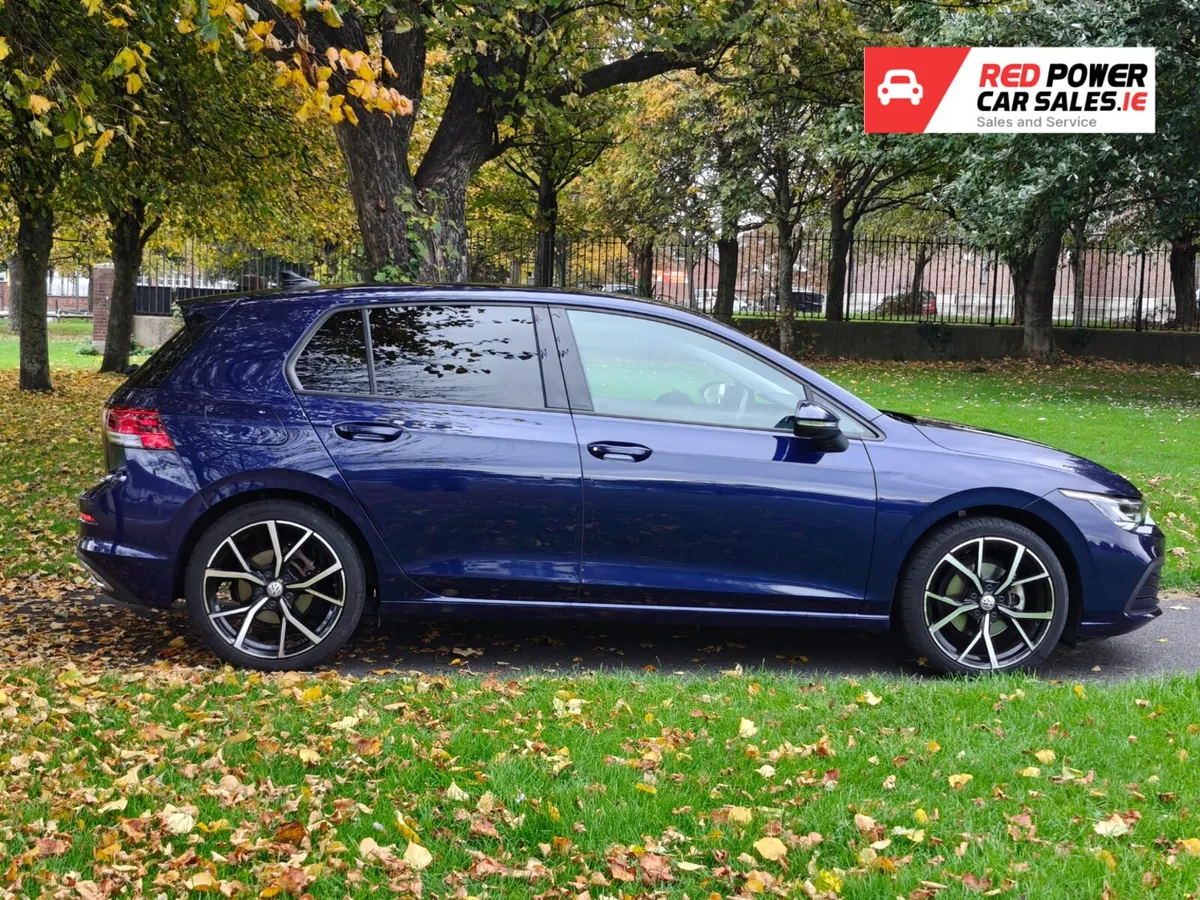 Volkswagen Golf 1.0 eTSI 110hp//LOW kms - Image 2