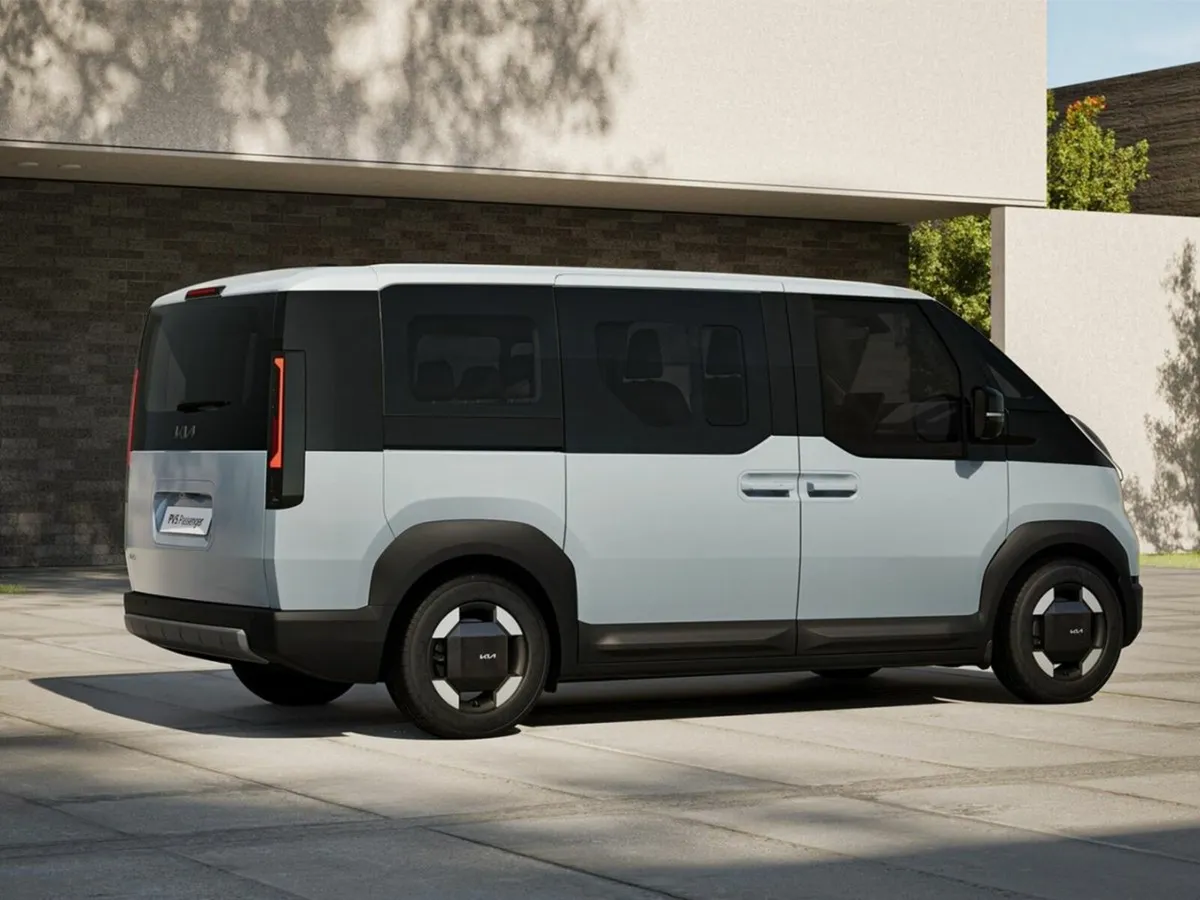 Kia PV5 Kia PV5 Passenger, Price including SEAI GR - Image 2