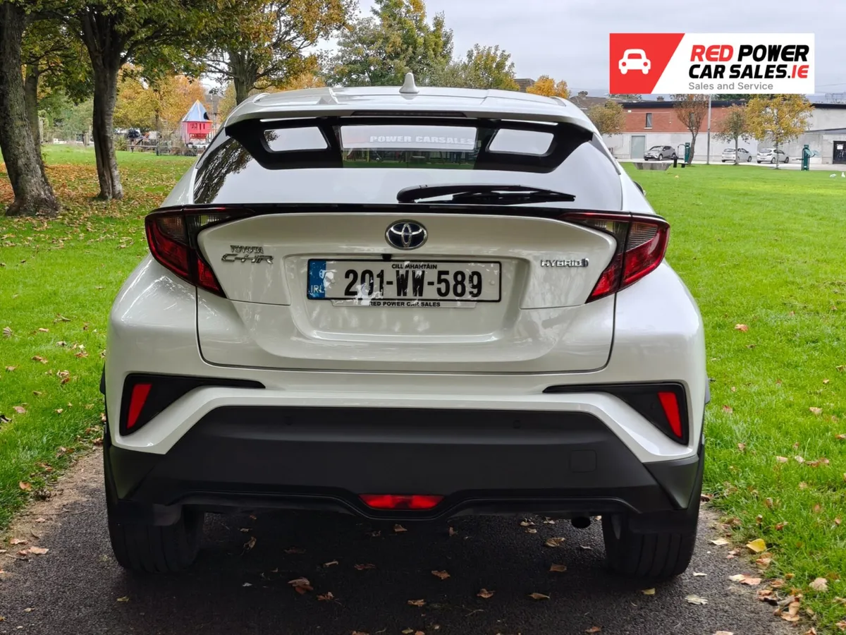 Toyota C-HR 1.8 HYBRID SPORT NEW NCT - Image 3