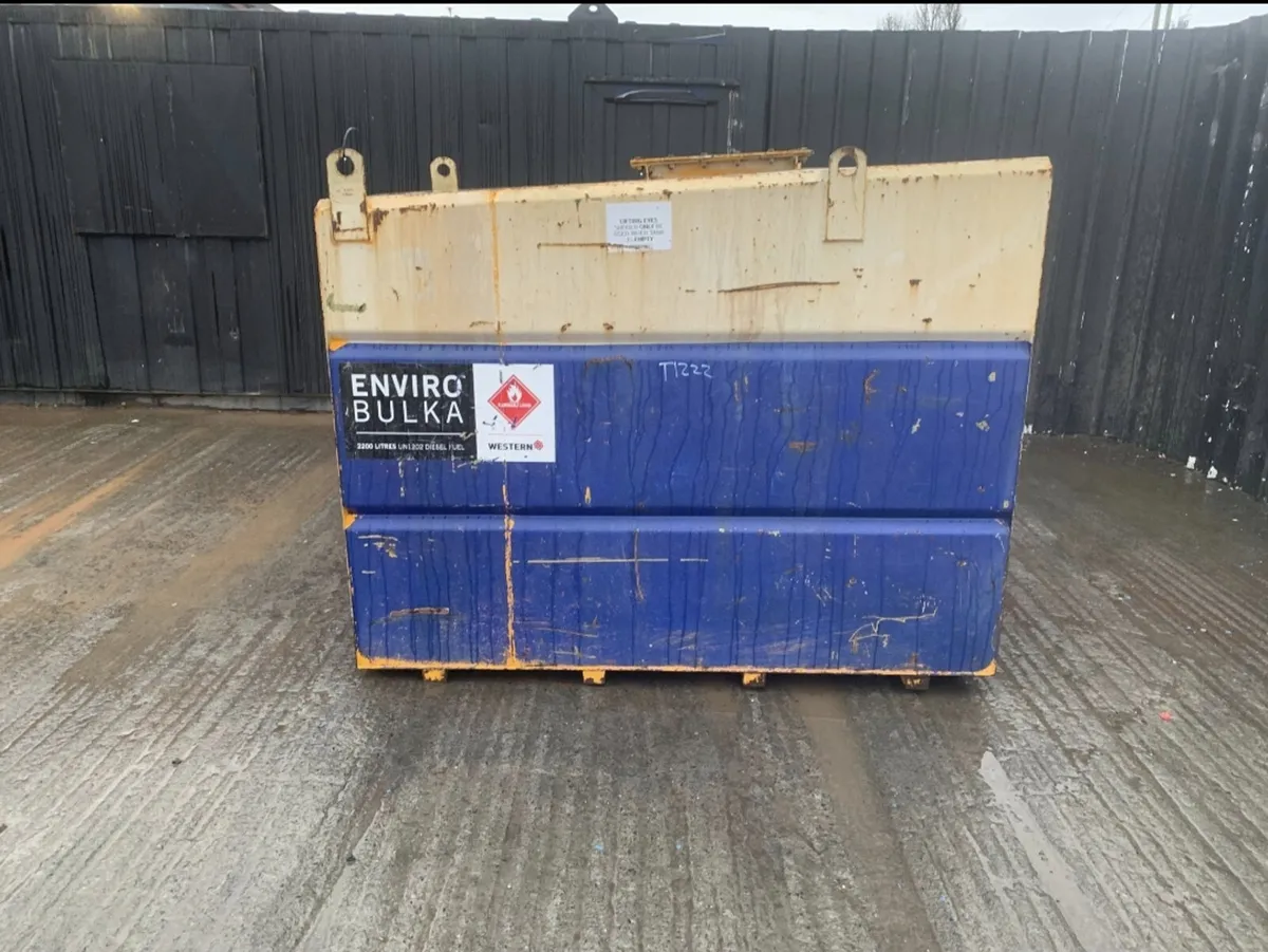 2250L Western Fuel Bowser - Image 2